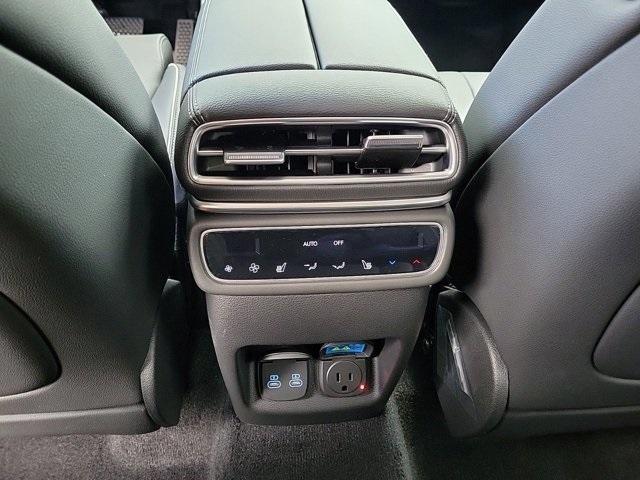 new 2025 Genesis GV80 car, priced at $67,099