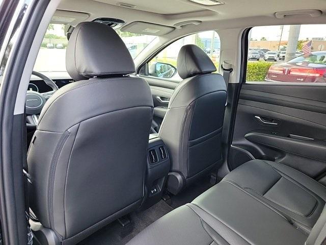 new 2025 Hyundai Tucson car, priced at $32,213