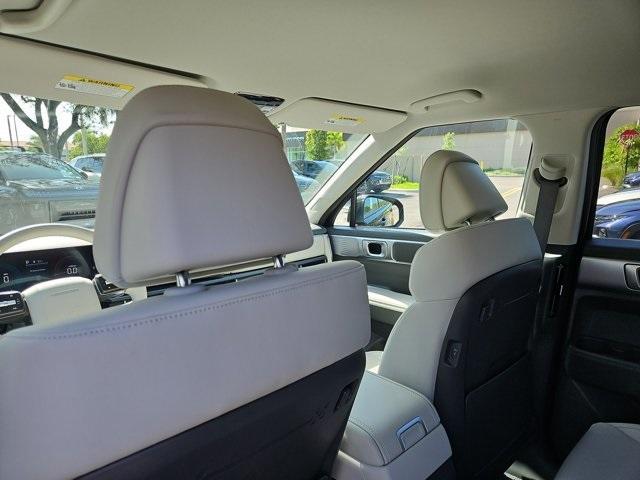 new 2026 Hyundai SANTA FE HEV car, priced at $35,671