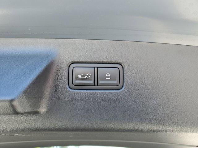 used 2025 Hyundai Santa Fe car, priced at $31,988