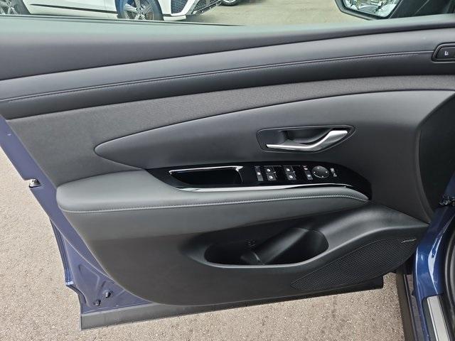 new 2025 Hyundai Tucson car, priced at $39,013