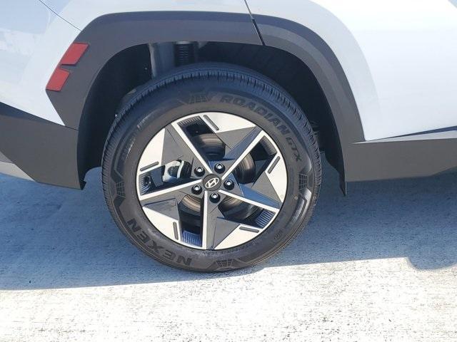 new 2026 Hyundai TUCSON Hybrid car, priced at $33,963