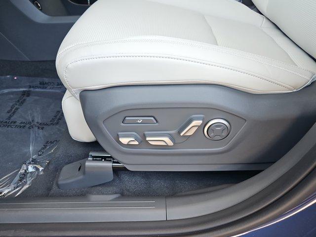 new 2025 Hyundai Santa Fe car, priced at $45,221
