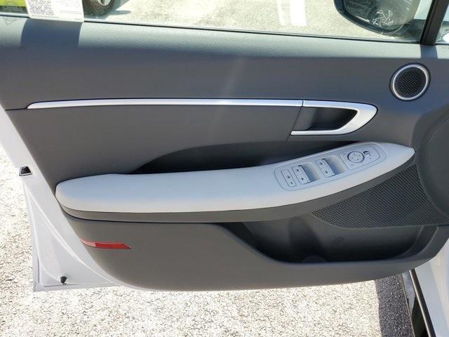 new 2025 Hyundai Sonata car, priced at $27,899
