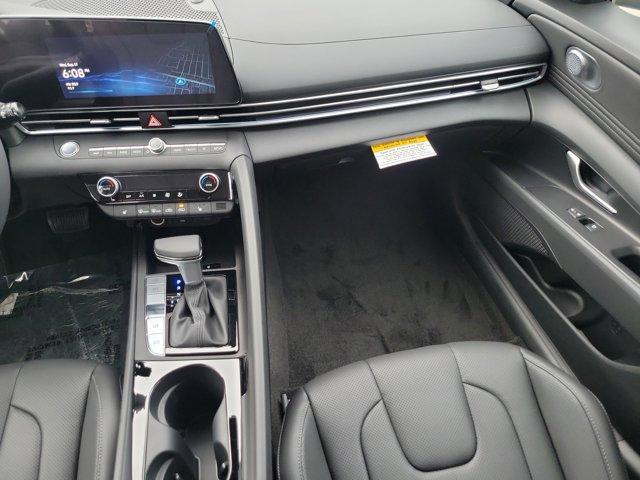 new 2025 Hyundai Elantra car, priced at $27,014