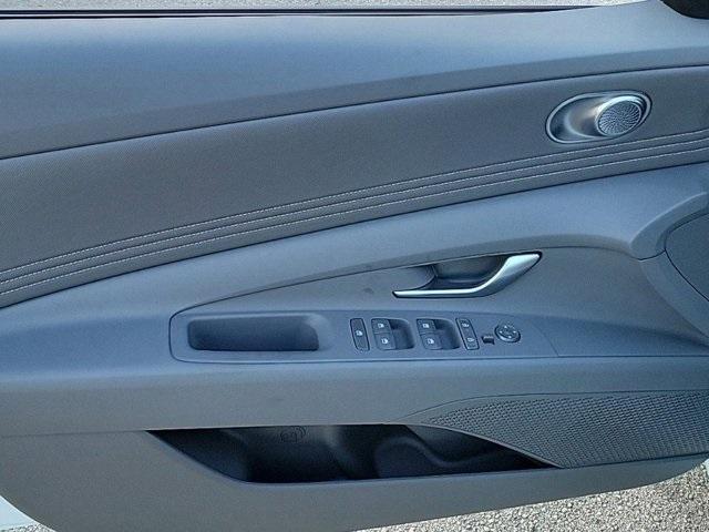 new 2025 Hyundai Elantra car, priced at $25,539