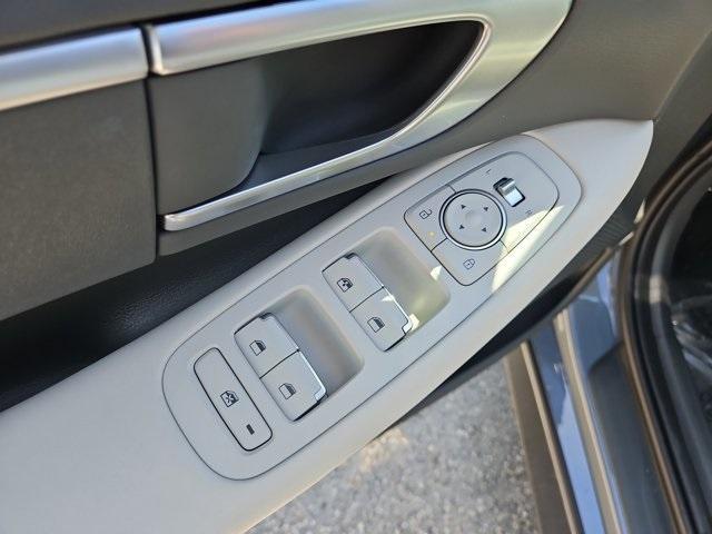 new 2025 Hyundai Sonata car, priced at $25,904