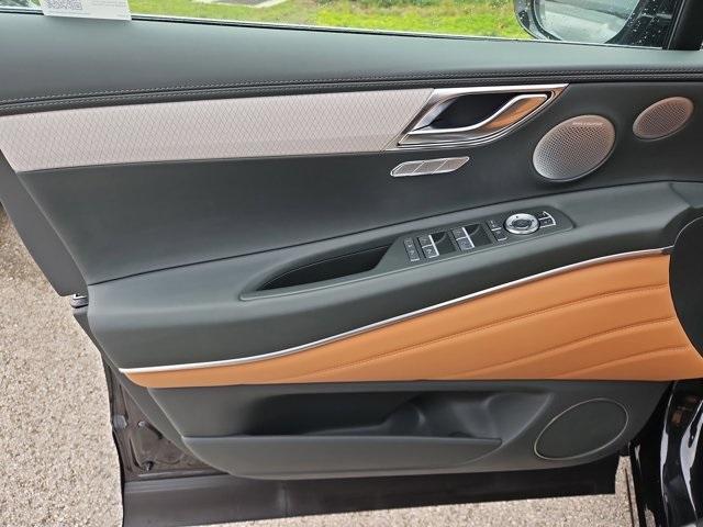 new 2025 Genesis GV80 car, priced at $63,911