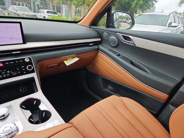 new 2025 Genesis GV80 car, priced at $63,911