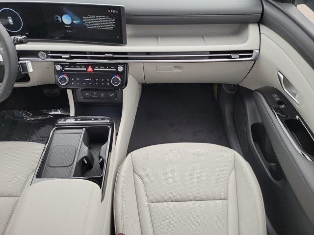new 2025 Hyundai TUCSON Hybrid car, priced at $39,633