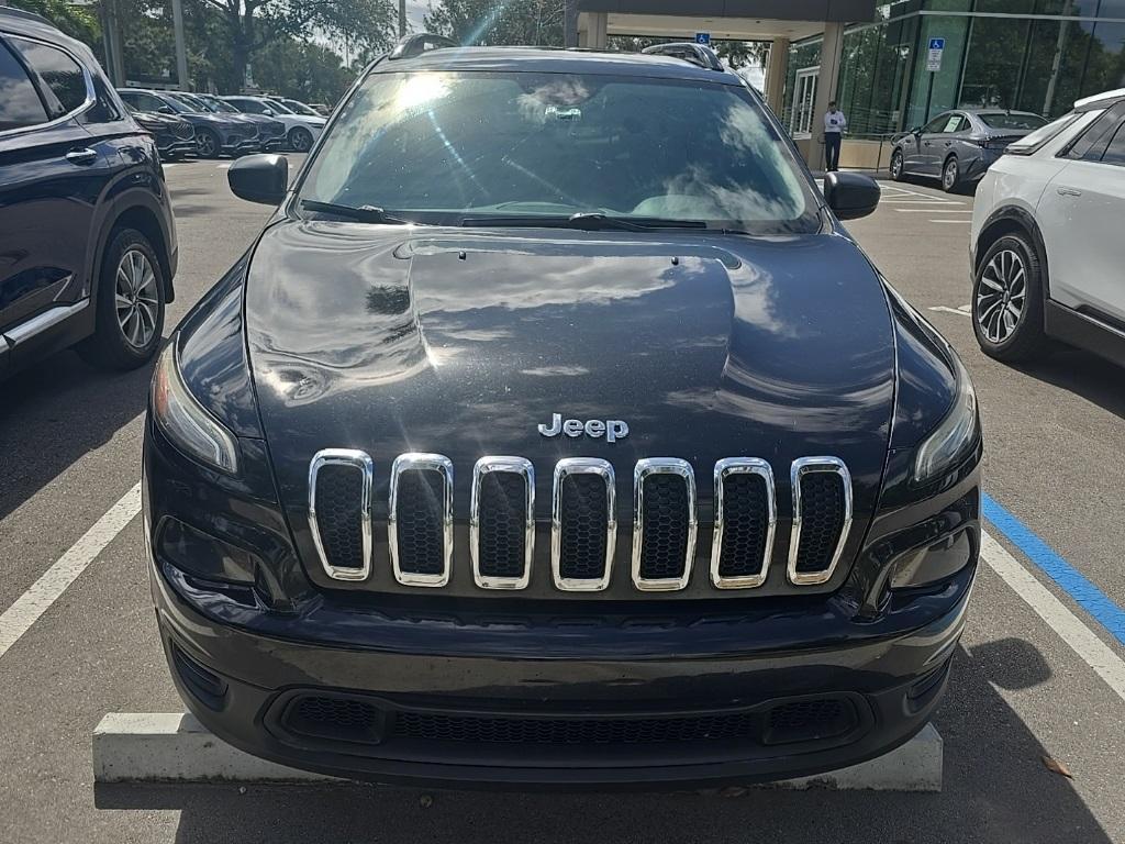 used 2016 Jeep Cherokee car