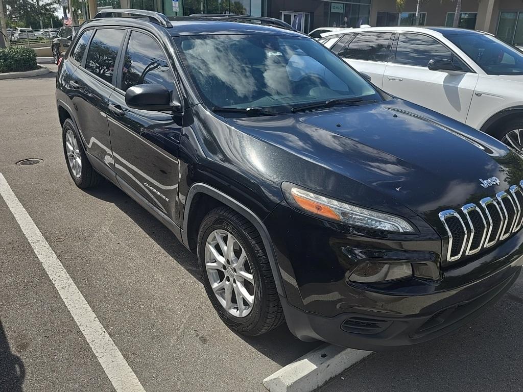 used 2016 Jeep Cherokee car