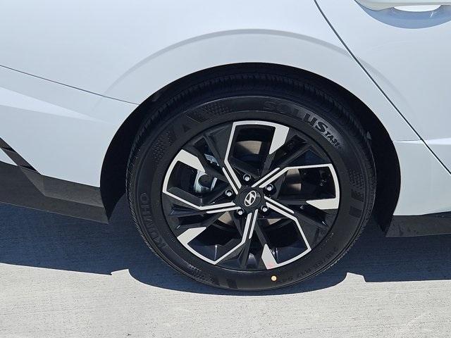 new 2025 Hyundai Sonata car, priced at $27,942