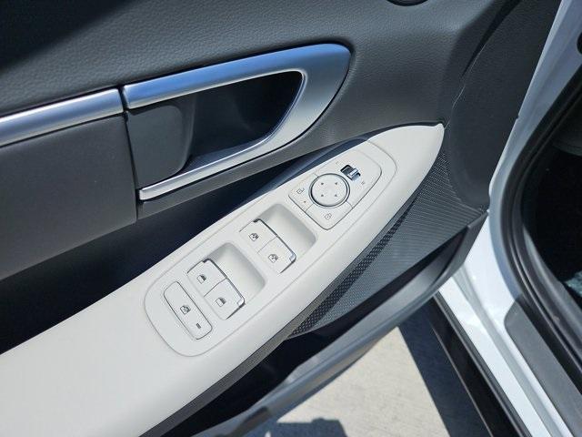 new 2025 Hyundai Sonata car, priced at $27,942