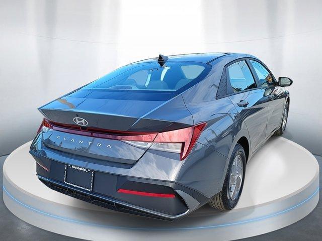 new 2025 Hyundai Elantra car, priced at $21,334