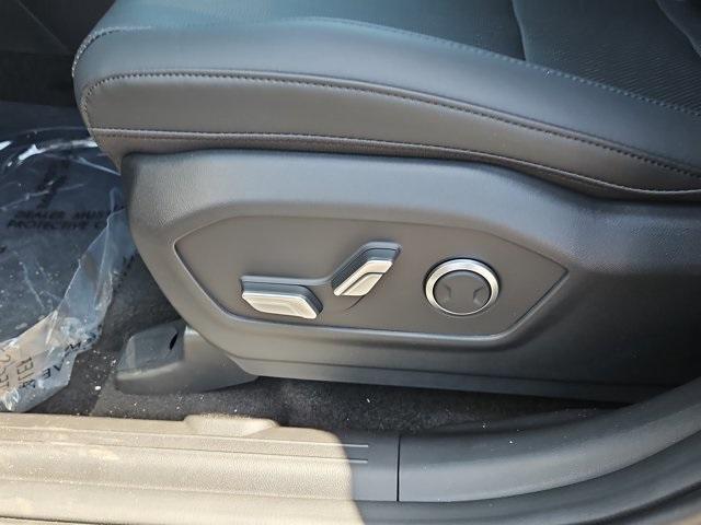 new 2025 Hyundai Santa Fe car, priced at $39,533