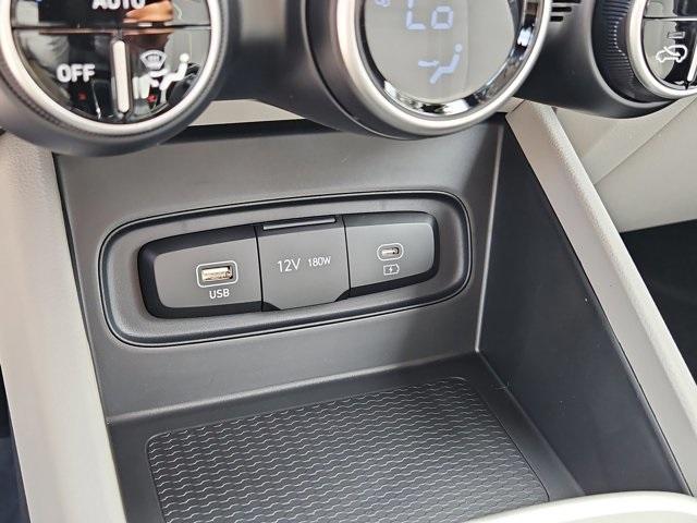 new 2025 Hyundai Venue car, priced at $23,555