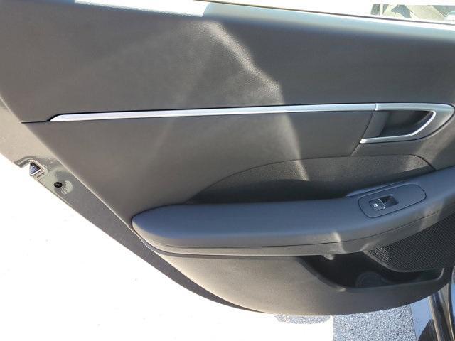 new 2025 Hyundai Sonata car, priced at $27,258