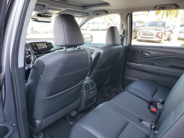 used 2022 Honda Pilot car, priced at $30,845