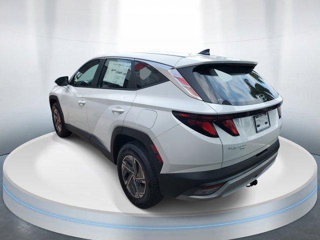 new 2026 Hyundai TUCSON Hybrid car, priced at $31,498