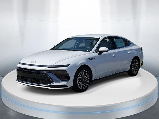 new 2025 Hyundai Sonata Hybrid car, priced at $31,600