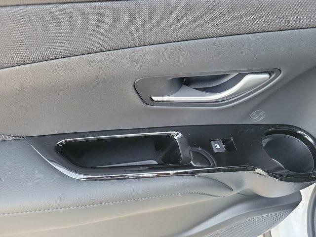 used 2025 Hyundai SANTA CRUZ car, priced at $27,450