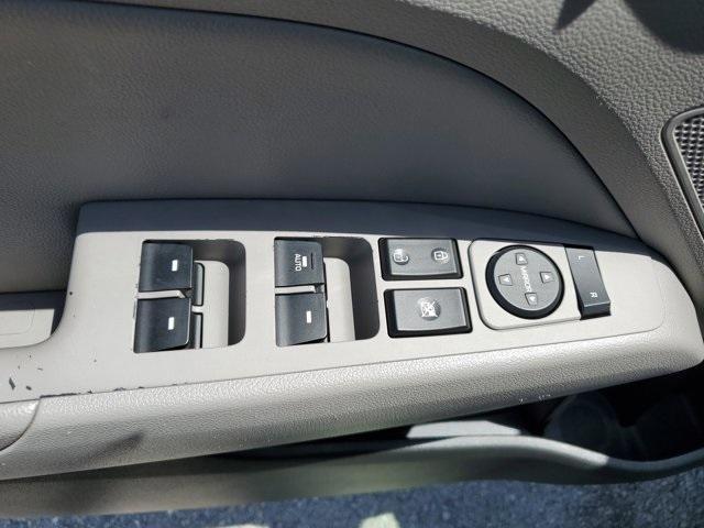 used 2020 Hyundai Elantra car, priced at $14,885