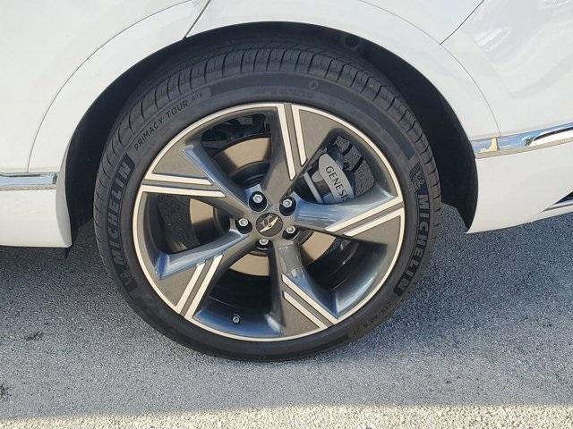 new 2025 Genesis GV80 car, priced at $80,094
