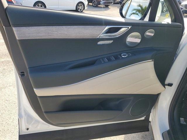 new 2025 Genesis GV80 car, priced at $80,094