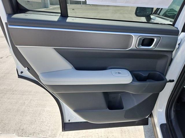 new 2025 Hyundai SANTA FE HEV car, priced at $37,660