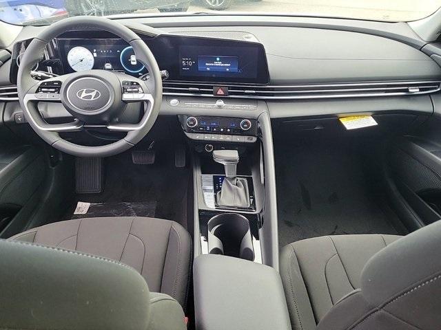 new 2025 Hyundai Elantra car, priced at $25,965