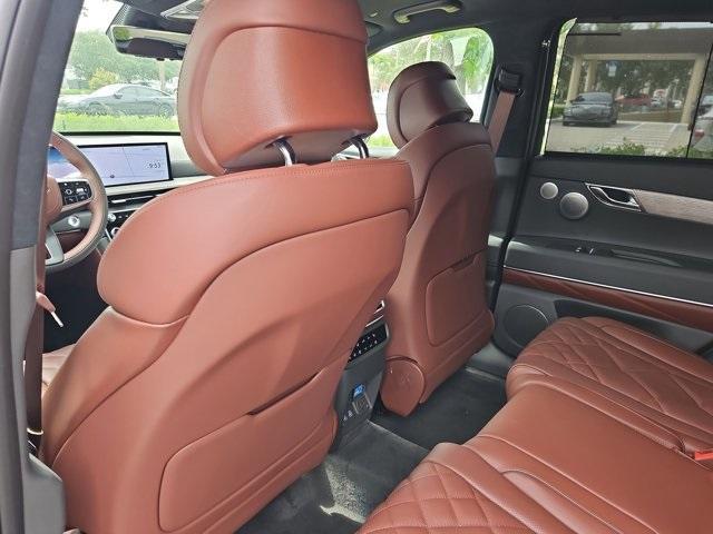 new 2025 Genesis GV80 car, priced at $75,428