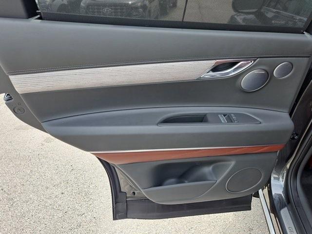 new 2025 Genesis GV80 car, priced at $75,428