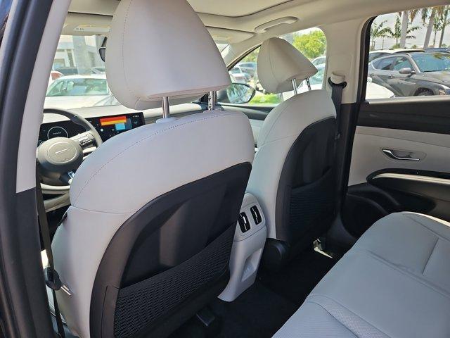 new 2025 Hyundai TUCSON Hybrid car, priced at $36,470