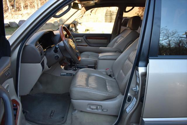 used 2002 Lexus LX 470 car, priced at $16,899