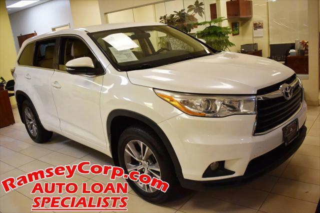 used 2014 Toyota Highlander car, priced at $14,399