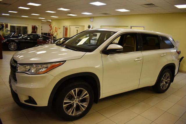 used 2014 Toyota Highlander car, priced at $14,399