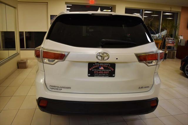 used 2014 Toyota Highlander car, priced at $14,399