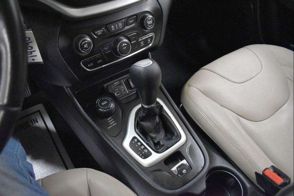 used 2016 Jeep Cherokee car, priced at $12,999