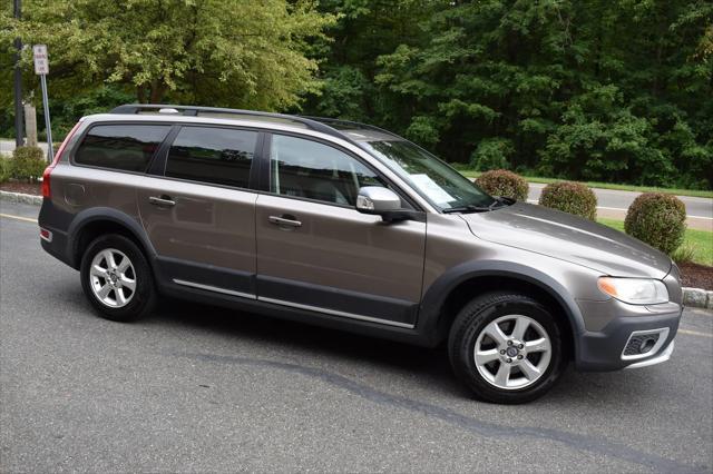 used 2008 Volvo XC70 car, priced at $6,799