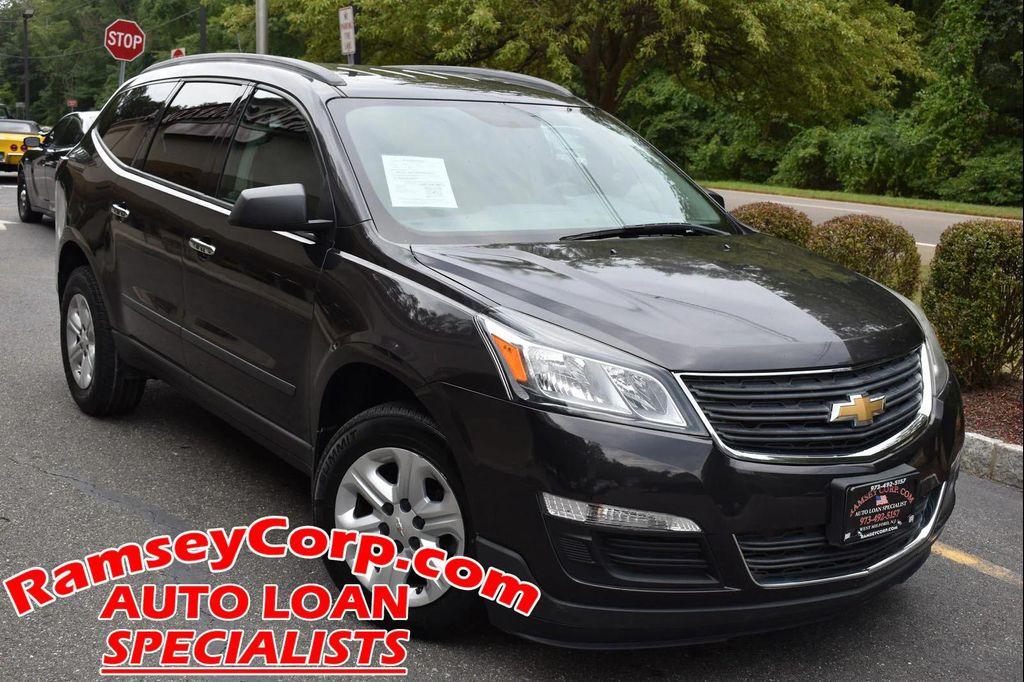 used 2015 Chevrolet Traverse car, priced at $10,999