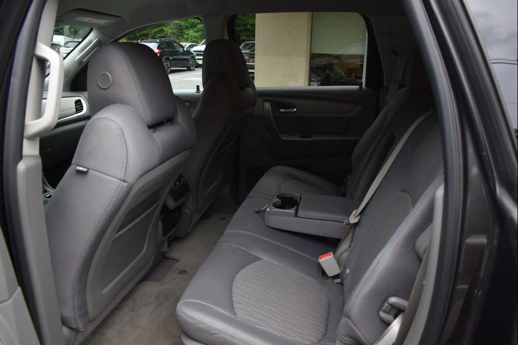 used 2015 Chevrolet Traverse car, priced at $10,499