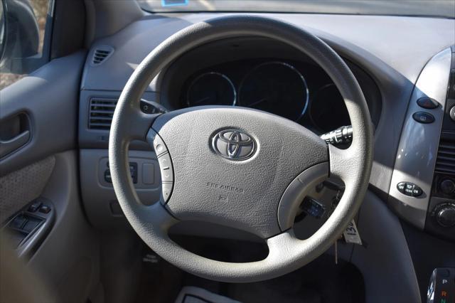 used 2007 Toyota Sienna car, priced at $11,399