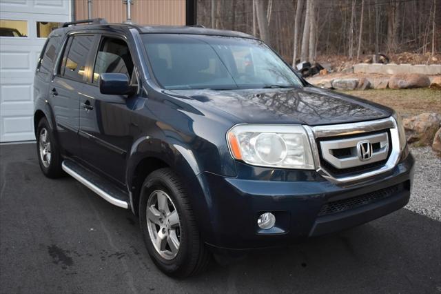 used 2010 Honda Pilot car, priced at $5,999