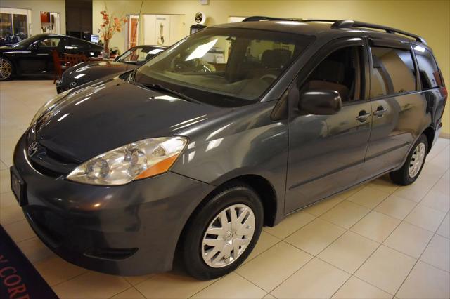 used 2007 Toyota Sienna car, priced at $7,499