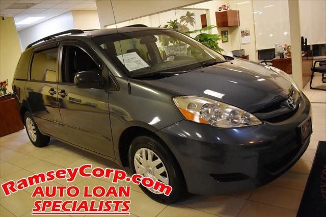 used 2007 Toyota Sienna car, priced at $7,499