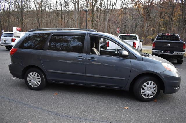 used 2007 Toyota Sienna car, priced at $7,699