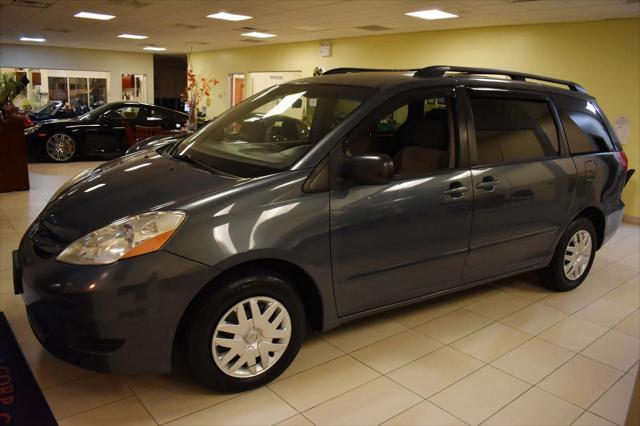 used 2007 Toyota Sienna car, priced at $7,499