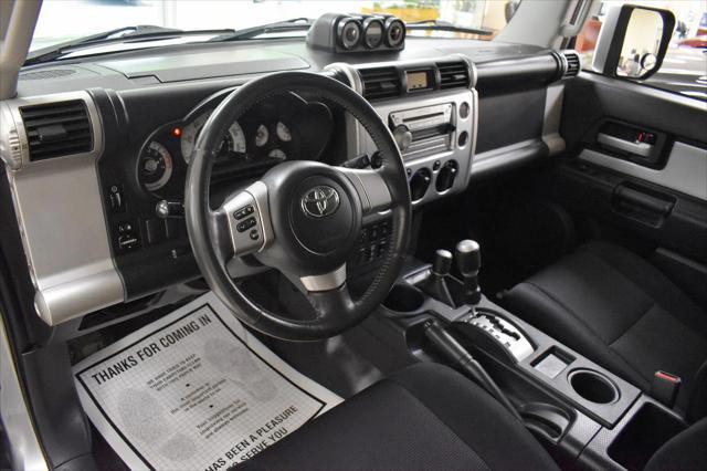 used 2007 Toyota FJ Cruiser car, priced at $16,899