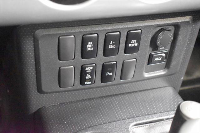 used 2007 Toyota FJ Cruiser car, priced at $16,599